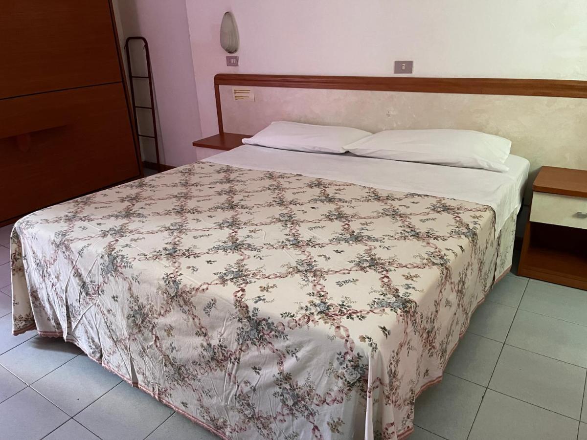 Hotel Zucconi Montecatini Terme Buitenkant foto