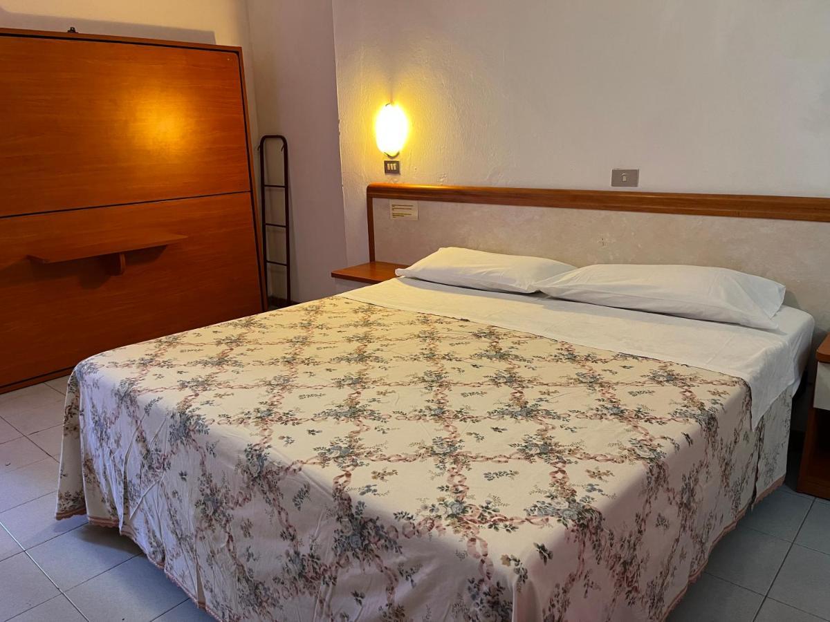 Hotel Zucconi Montecatini Terme Buitenkant foto