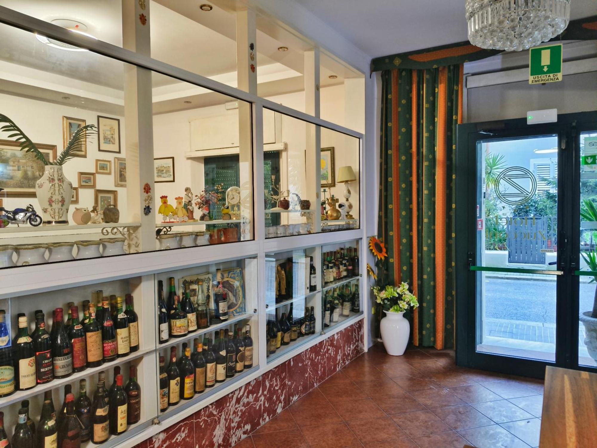 Hotel Zucconi Montecatini Terme Buitenkant foto